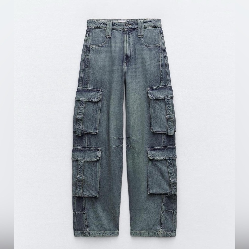 ZARA mid-rise TRF cargo jeans